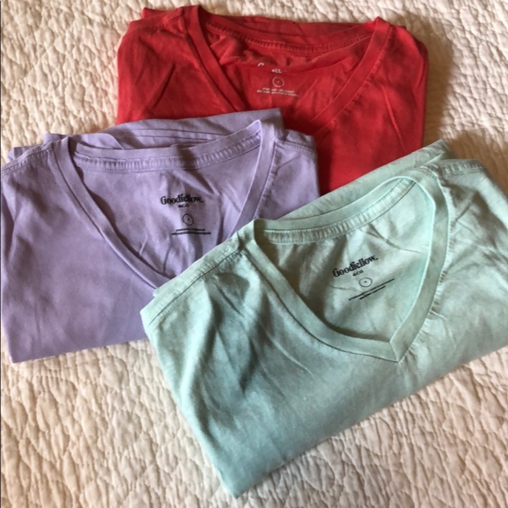 3 pack Men’s goodfellow Small v-neck T-Shirts